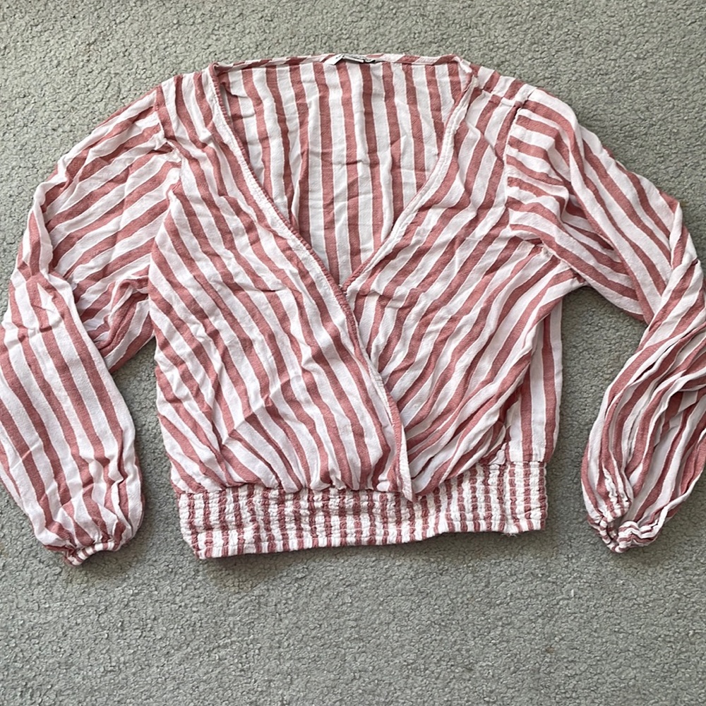American eagle size XS shirt